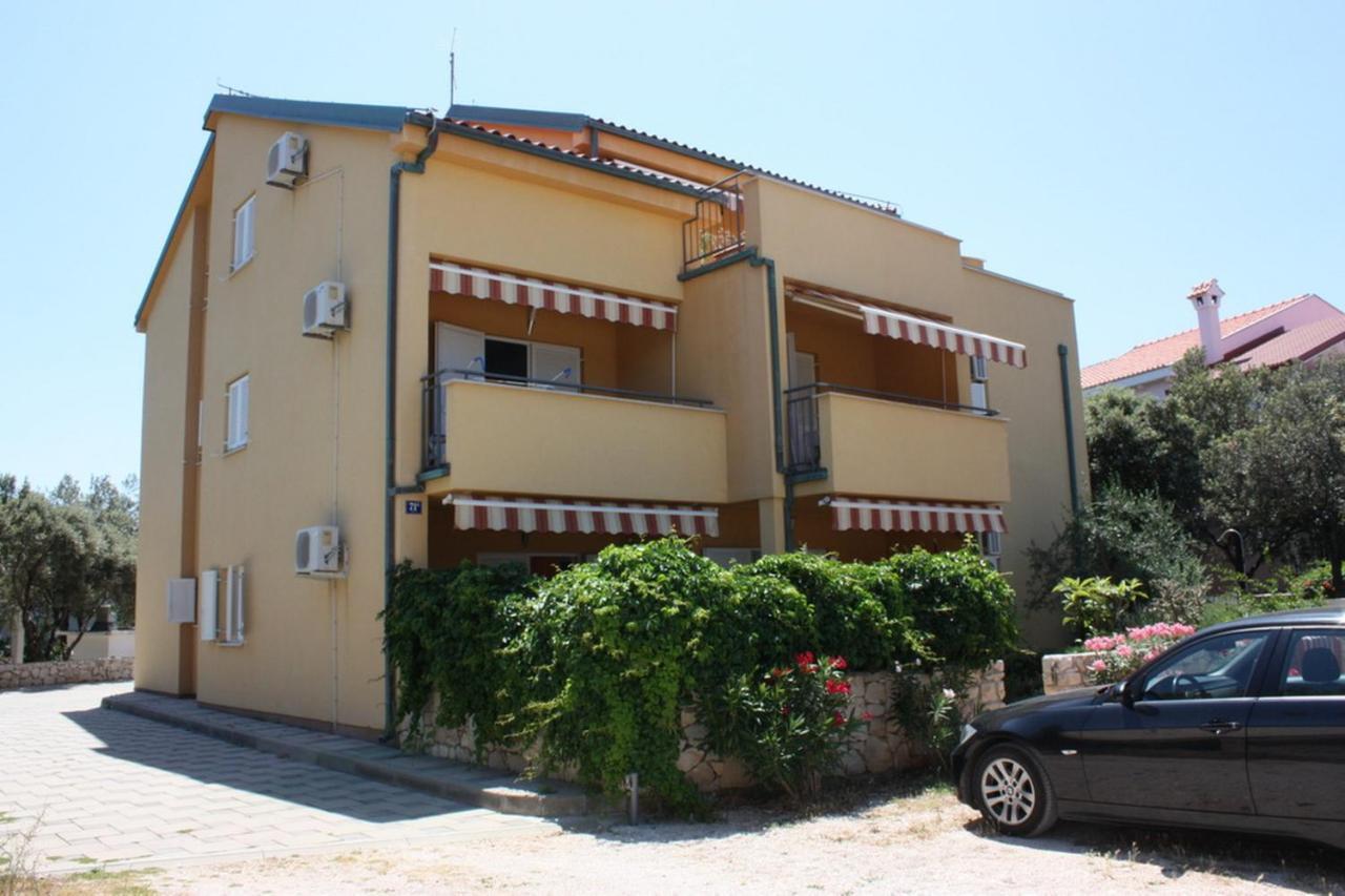 Apartments Jtv Simuni Kolan Zewnętrze zdjęcie