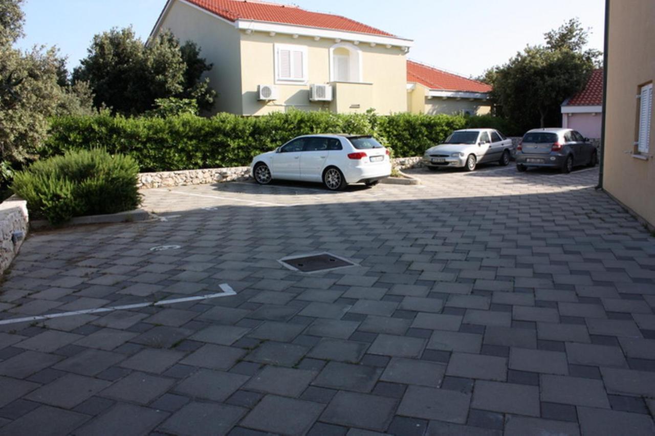 Apartments Jtv Simuni Kolan Zewnętrze zdjęcie